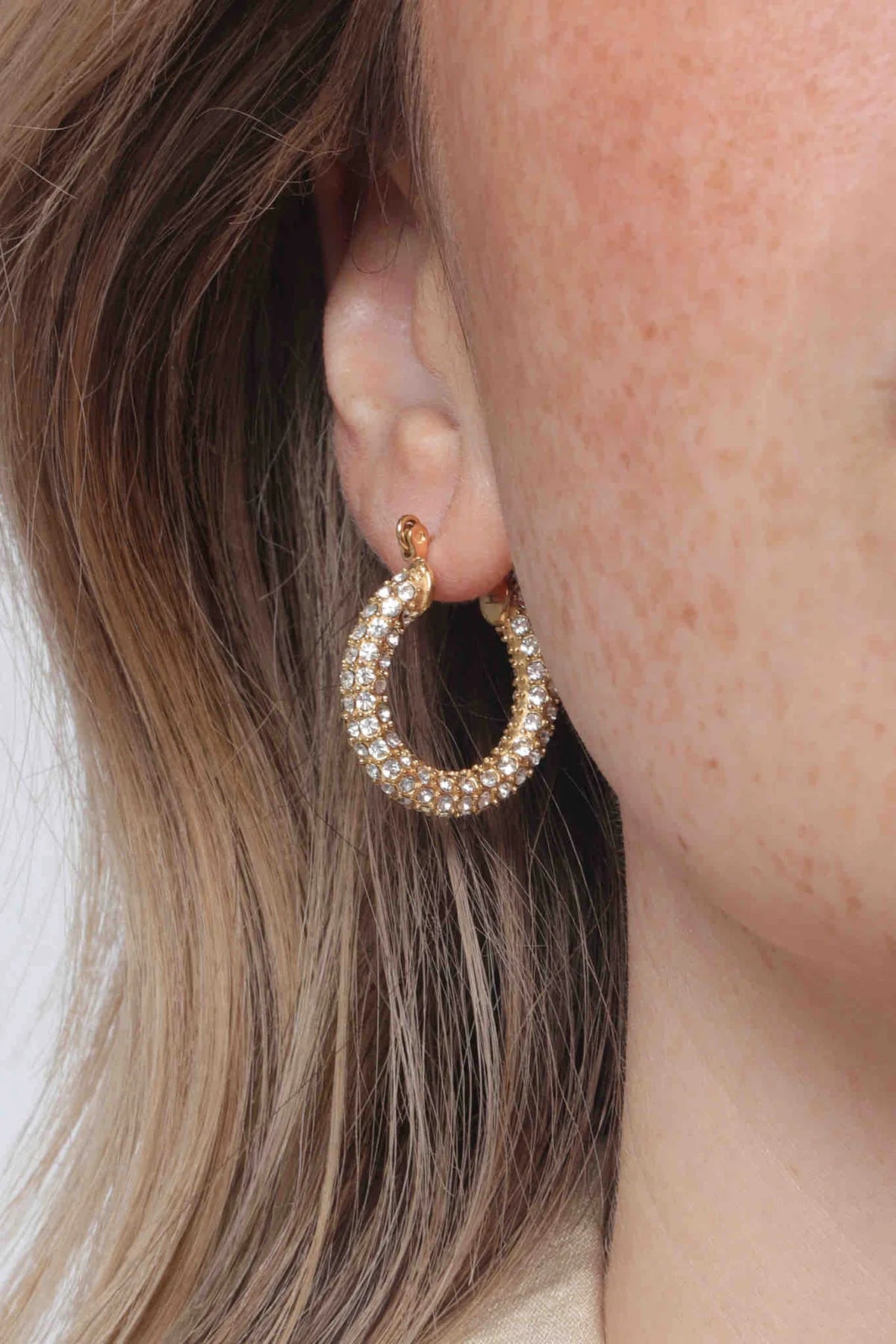 Audrey Hoops- Pave
