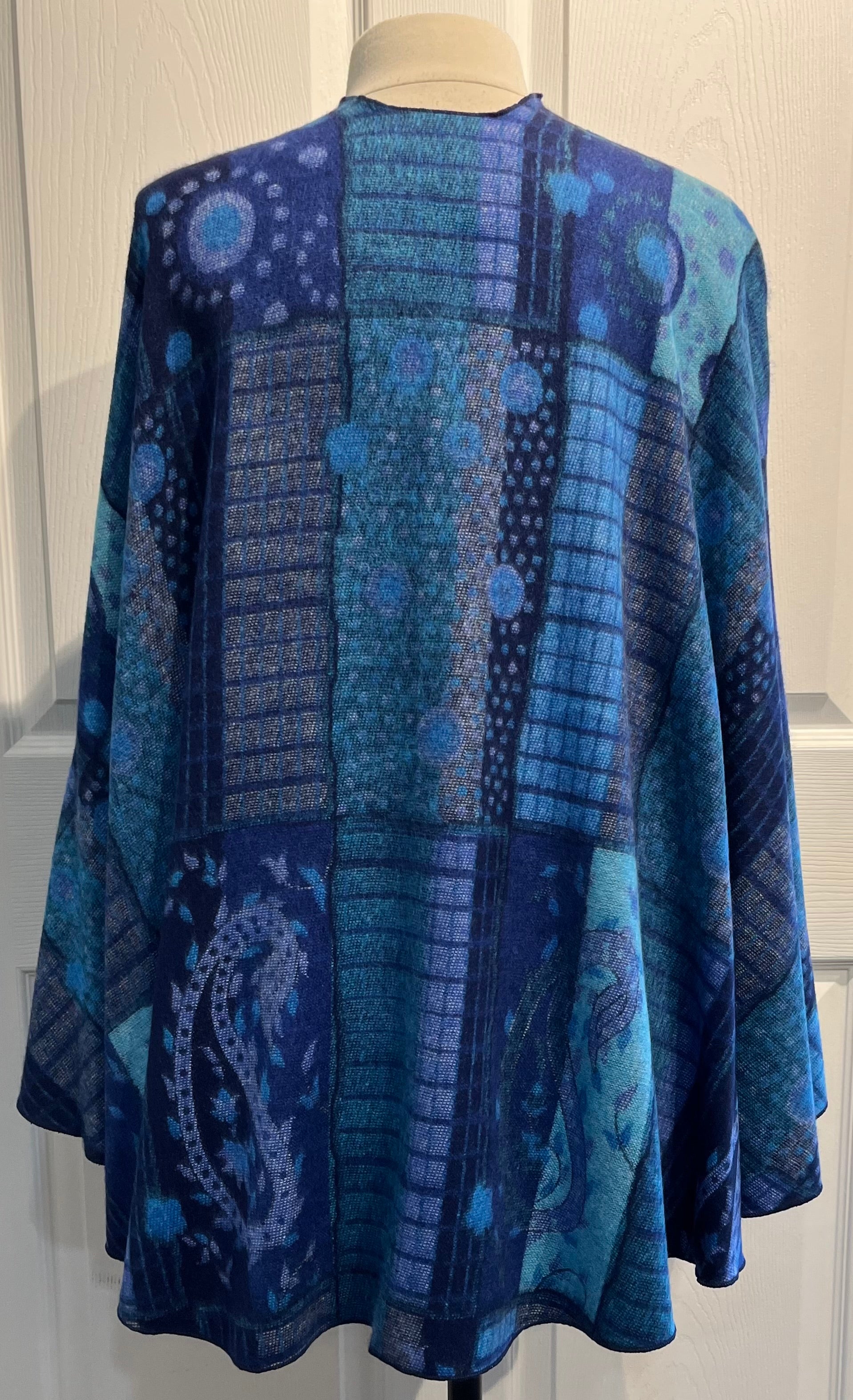 Shades of Blue Reversible Cashmere Shawl
