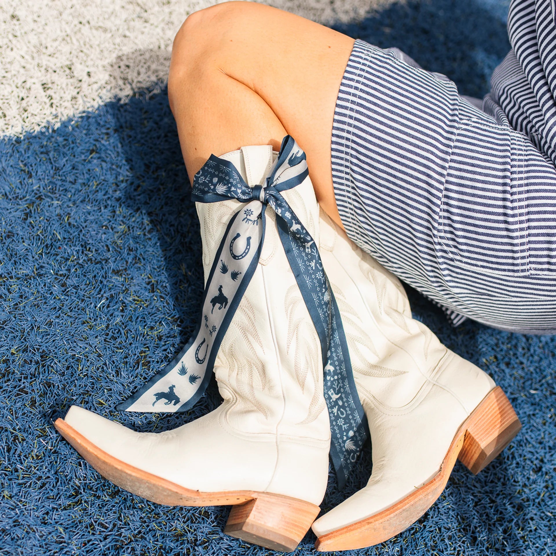 Game Day Down South Doily Twilly- Blue