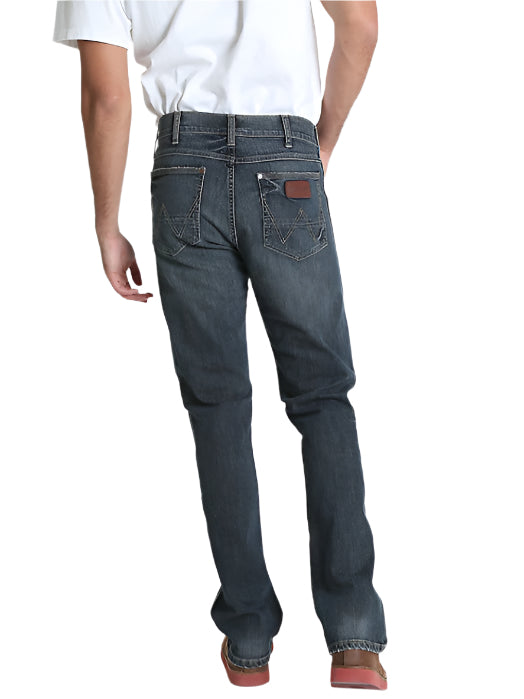 Men's Wrangler Retro Slim Fit Straight Leg Jeans