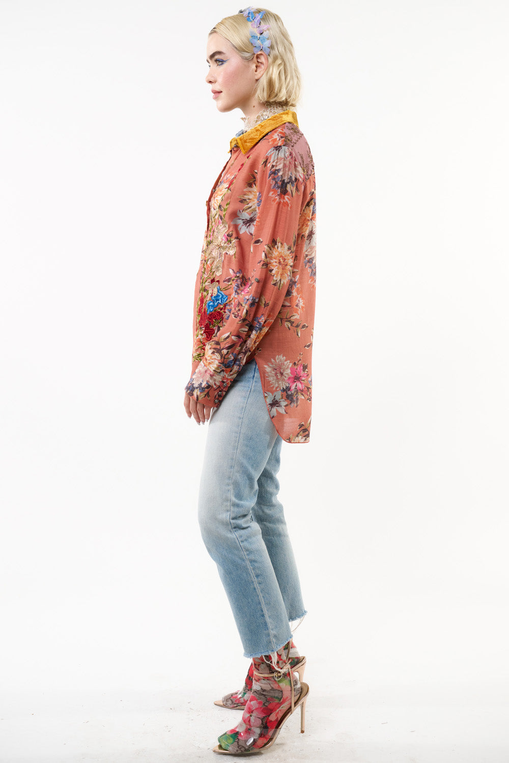 Gardenia Embroidered Shirt By Aratta