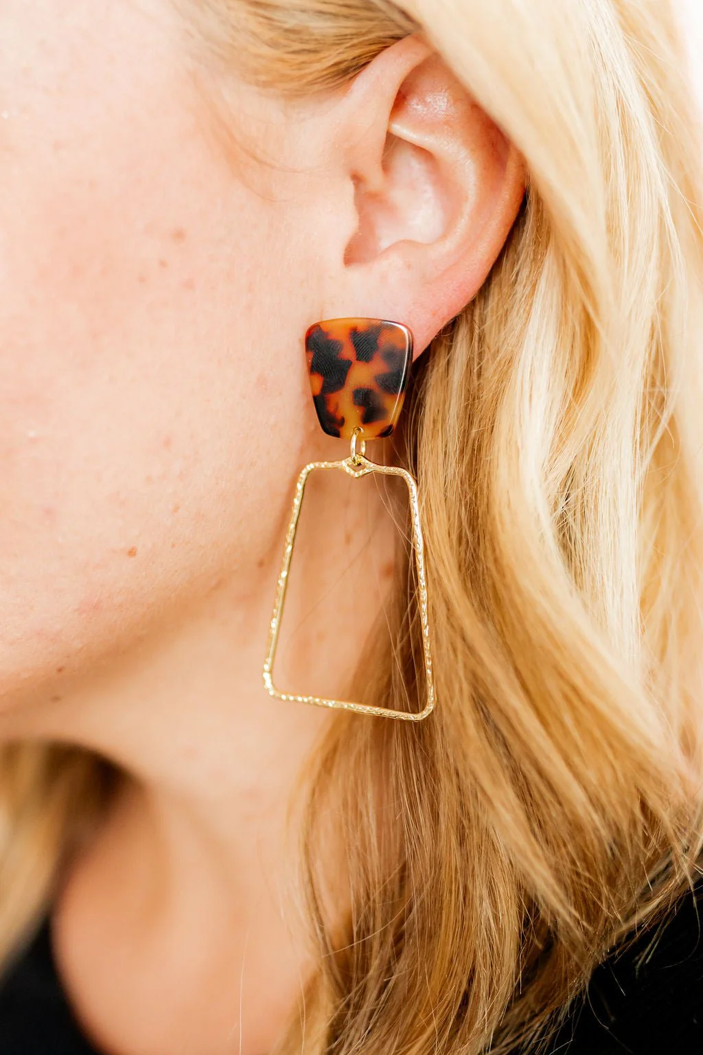 Kaelyn Statement Earrings-Brown Tortoise