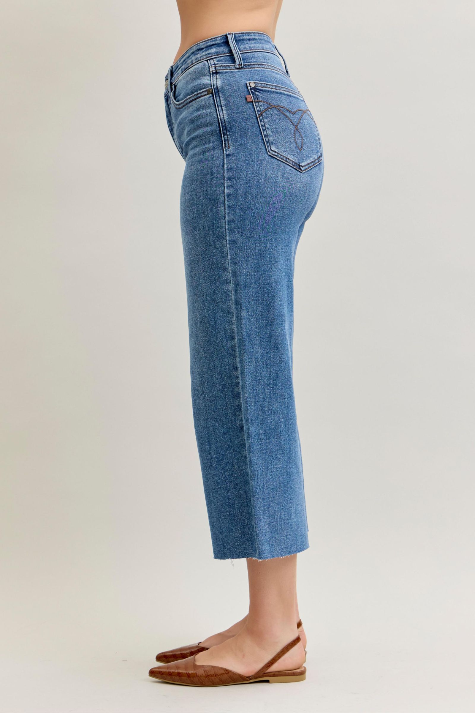 Judy Blue High Waist Crop Jeans w/ Raw Hem