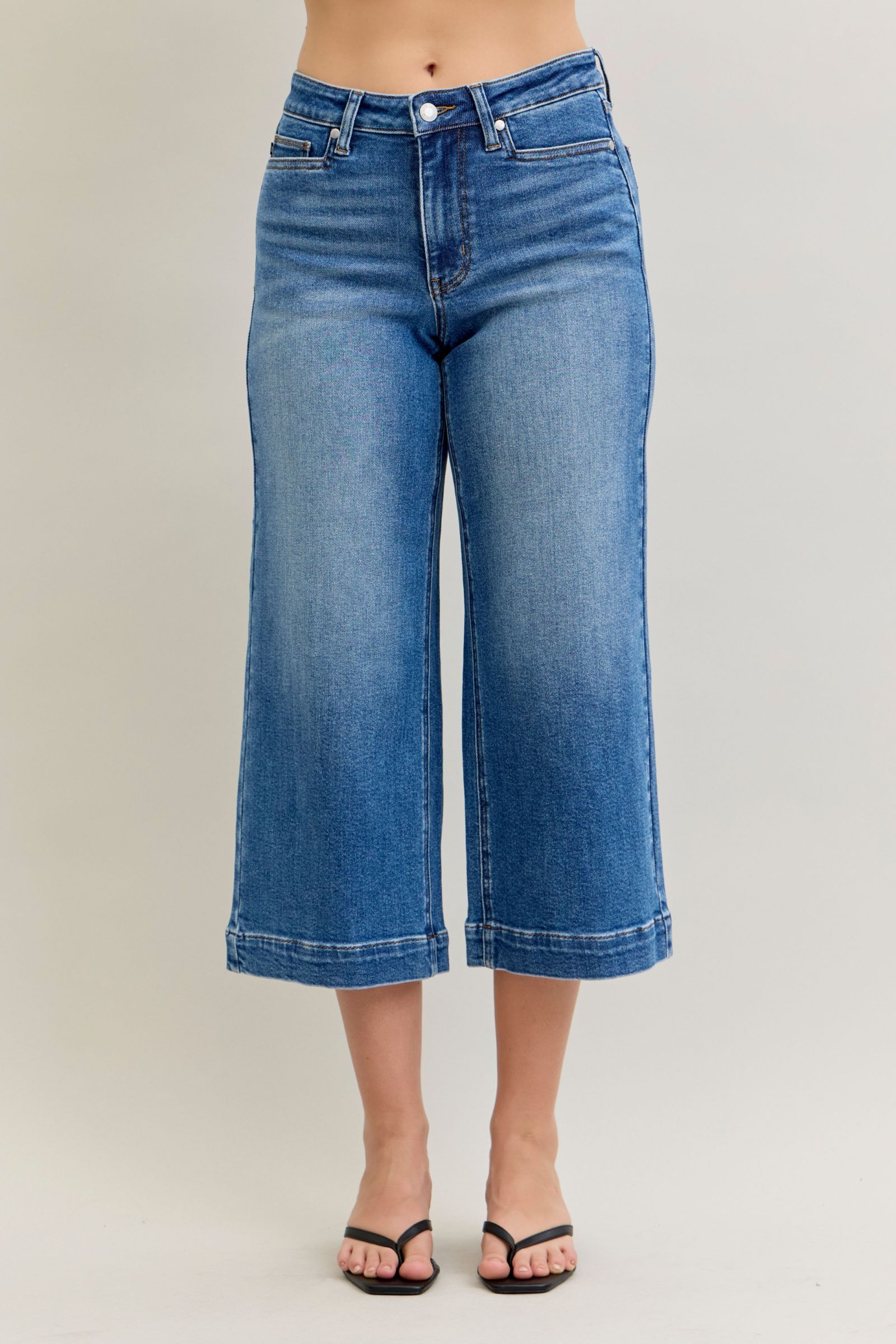 Judy Blue Mid Rise Wide Hem Crop Jeans