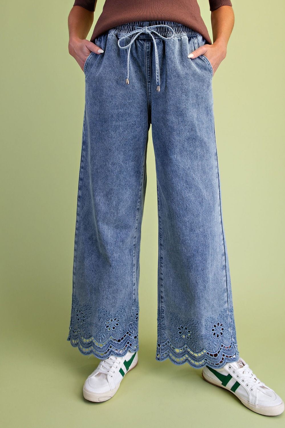 Eyelet Scallop Hem Wide Leg Jeans