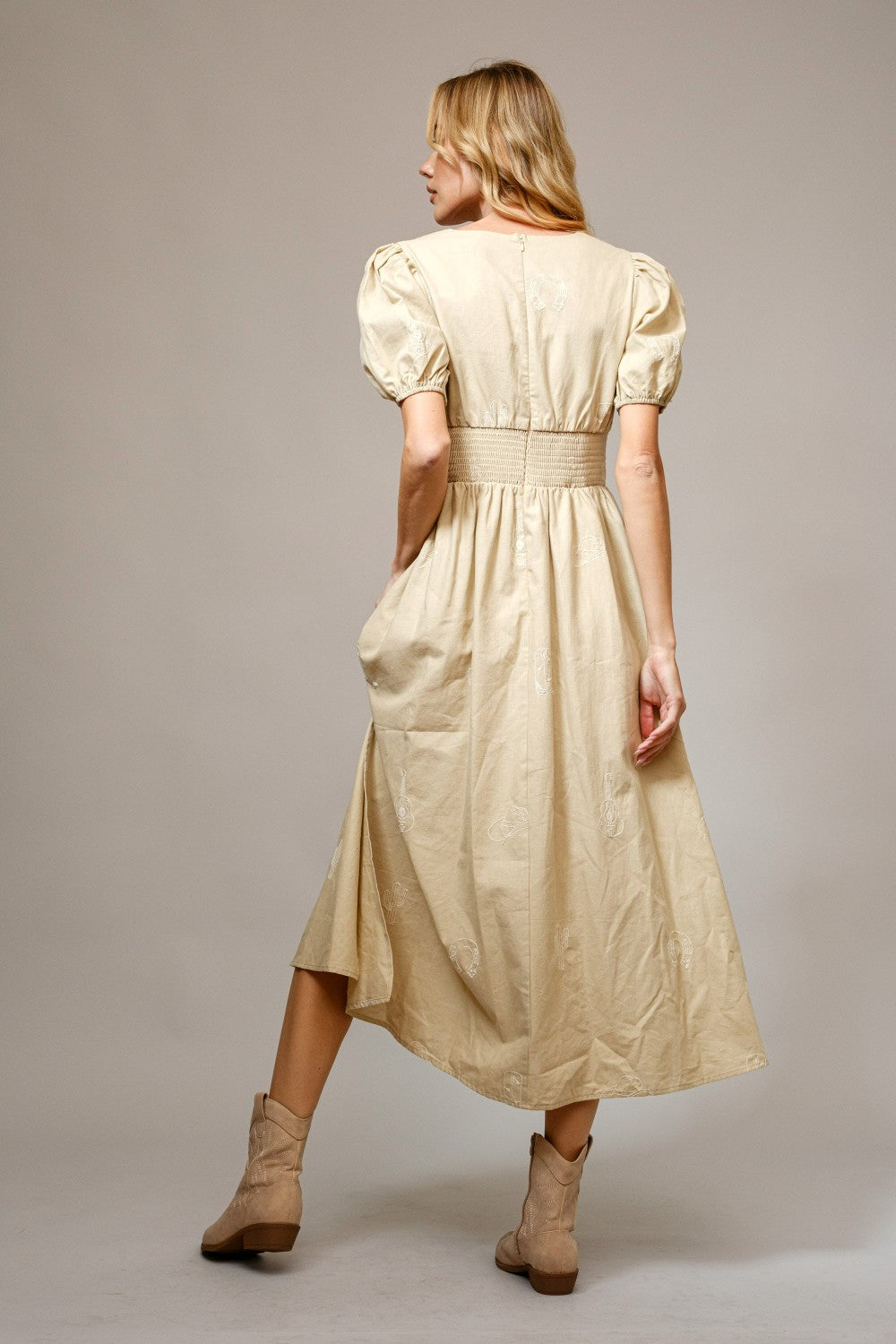 Western Elegance Puff Sleeve Midi Dress
