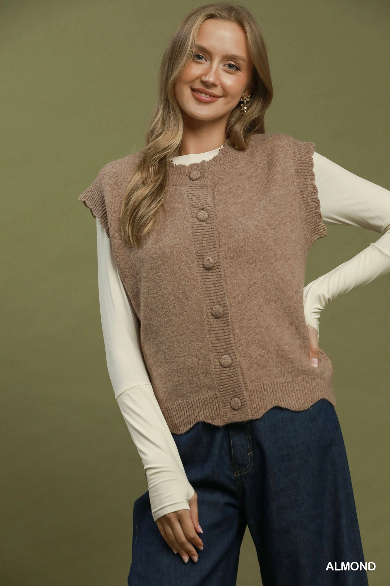 Almond Scallop Sweater Vest 🤎