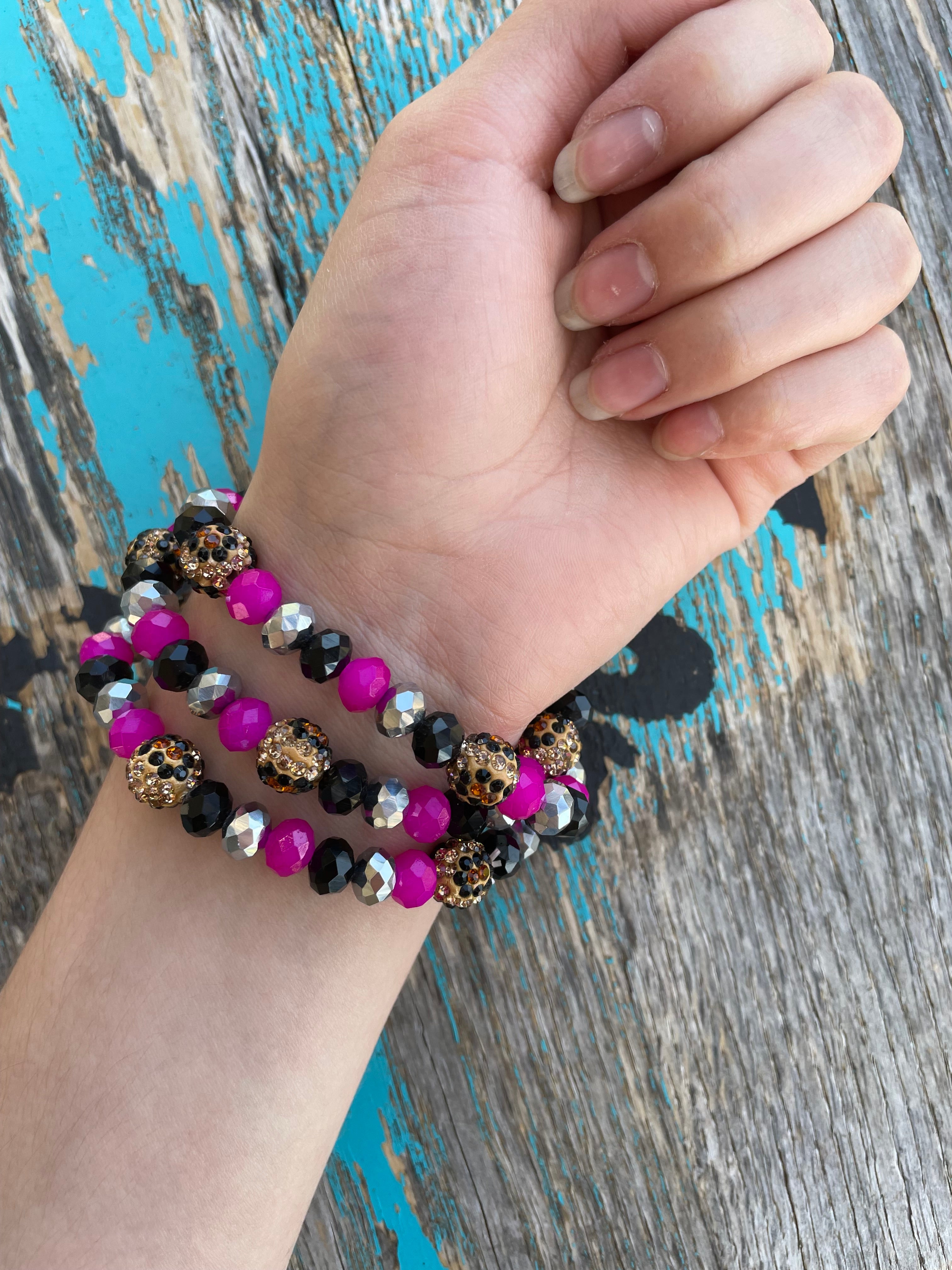 Triple Strand Bead Bracelet/Magenta/Blk/Leopard