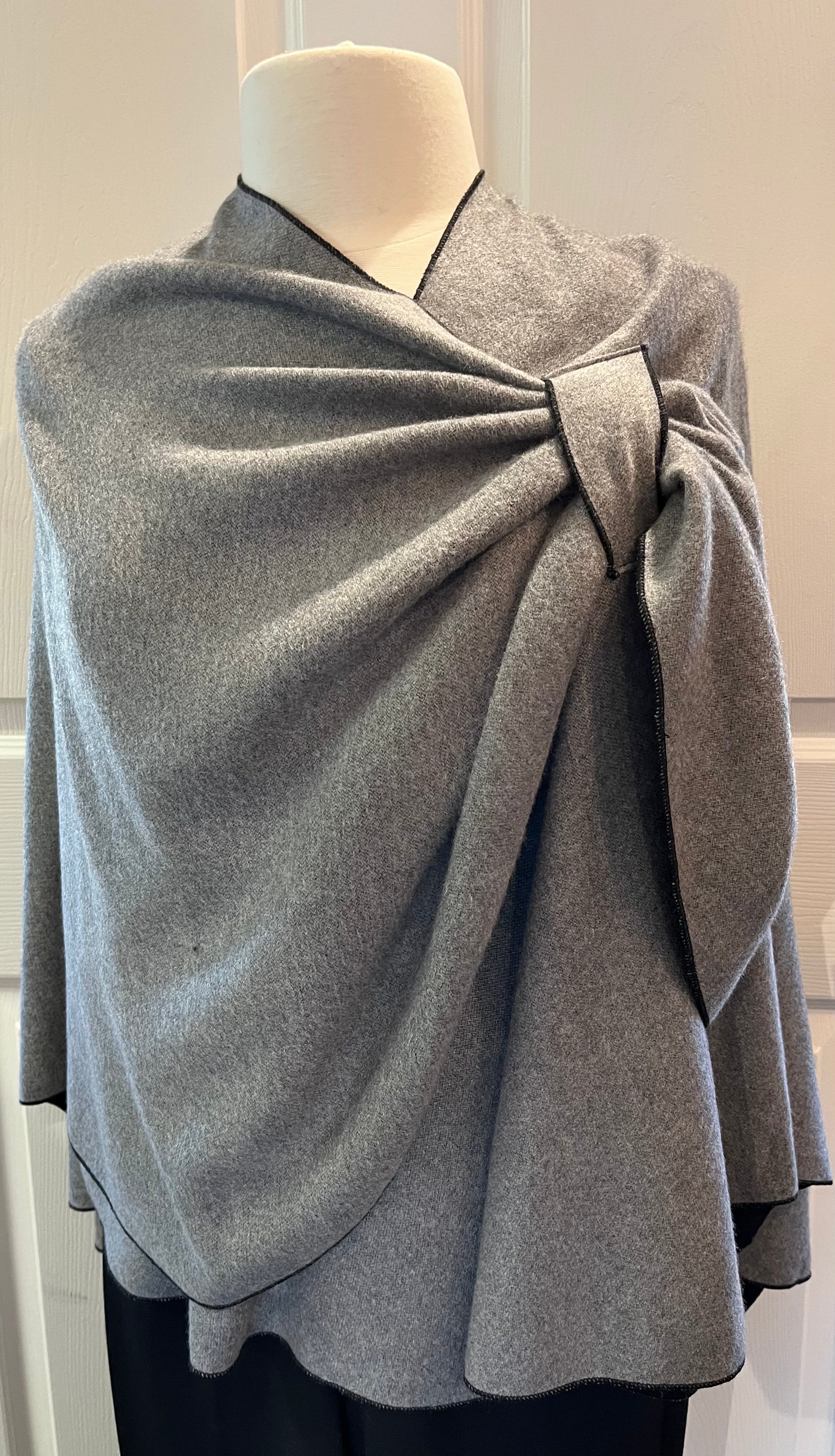 GREY to BLACK Reversible Cashmere Shawl