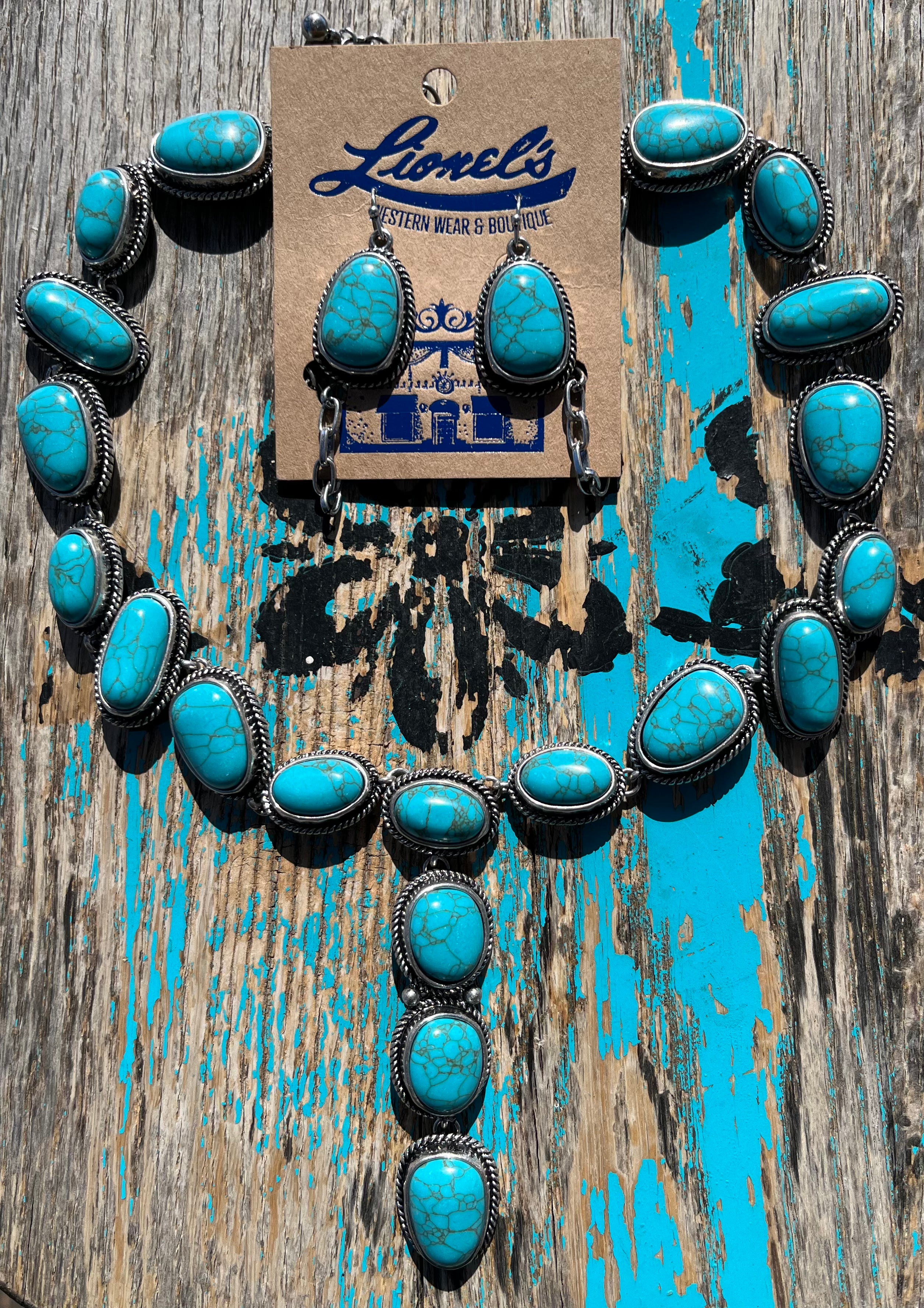32" Turquoise Necklace w/ Earrings