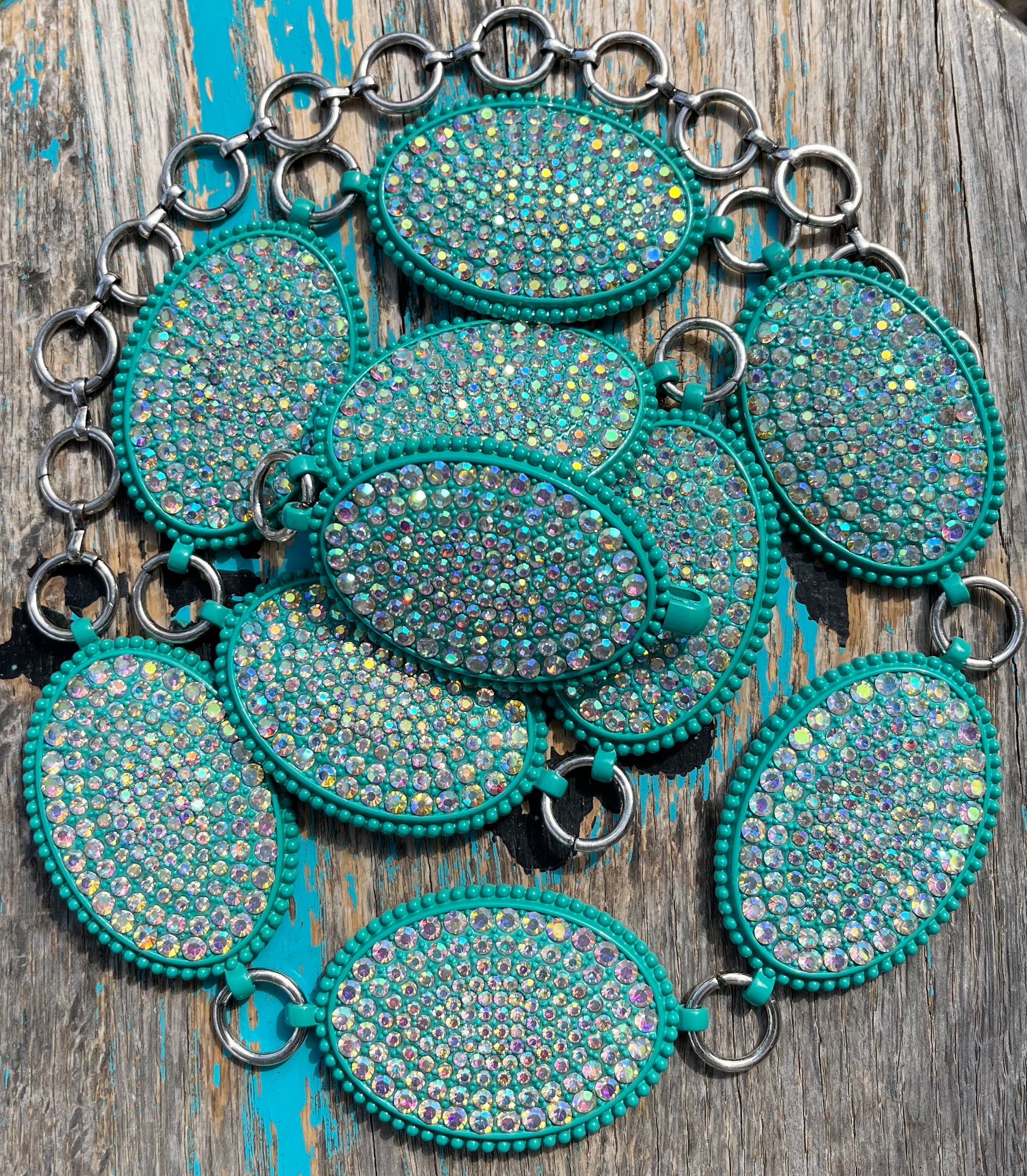 Bra15- bracelet en cuir marron avec concho arbre de vie - Un grand marché
