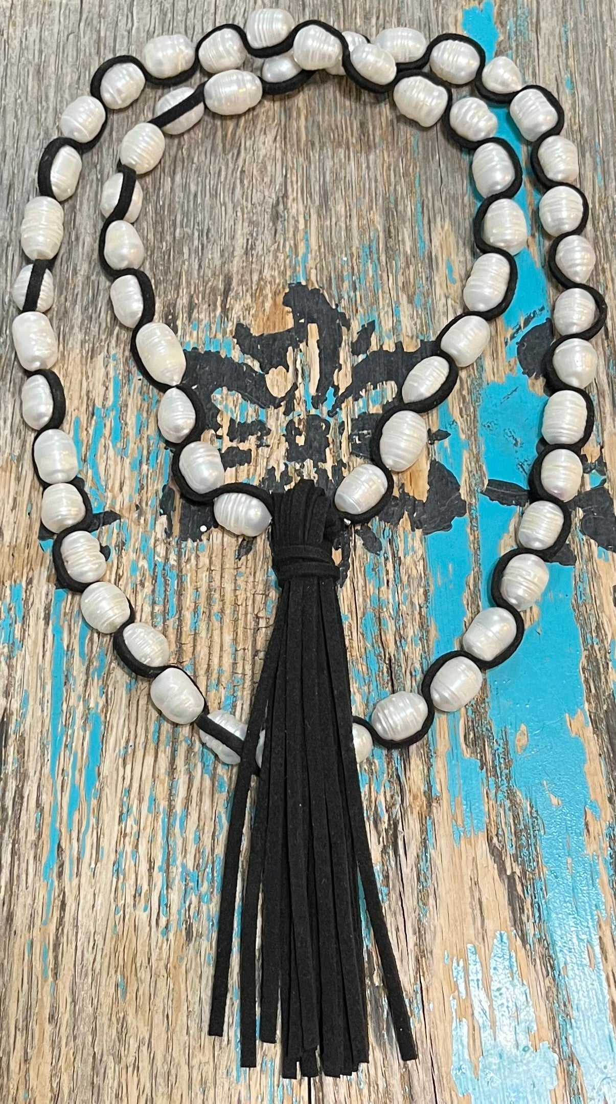 36" Freshwater Pearl on Black Leather Necklace