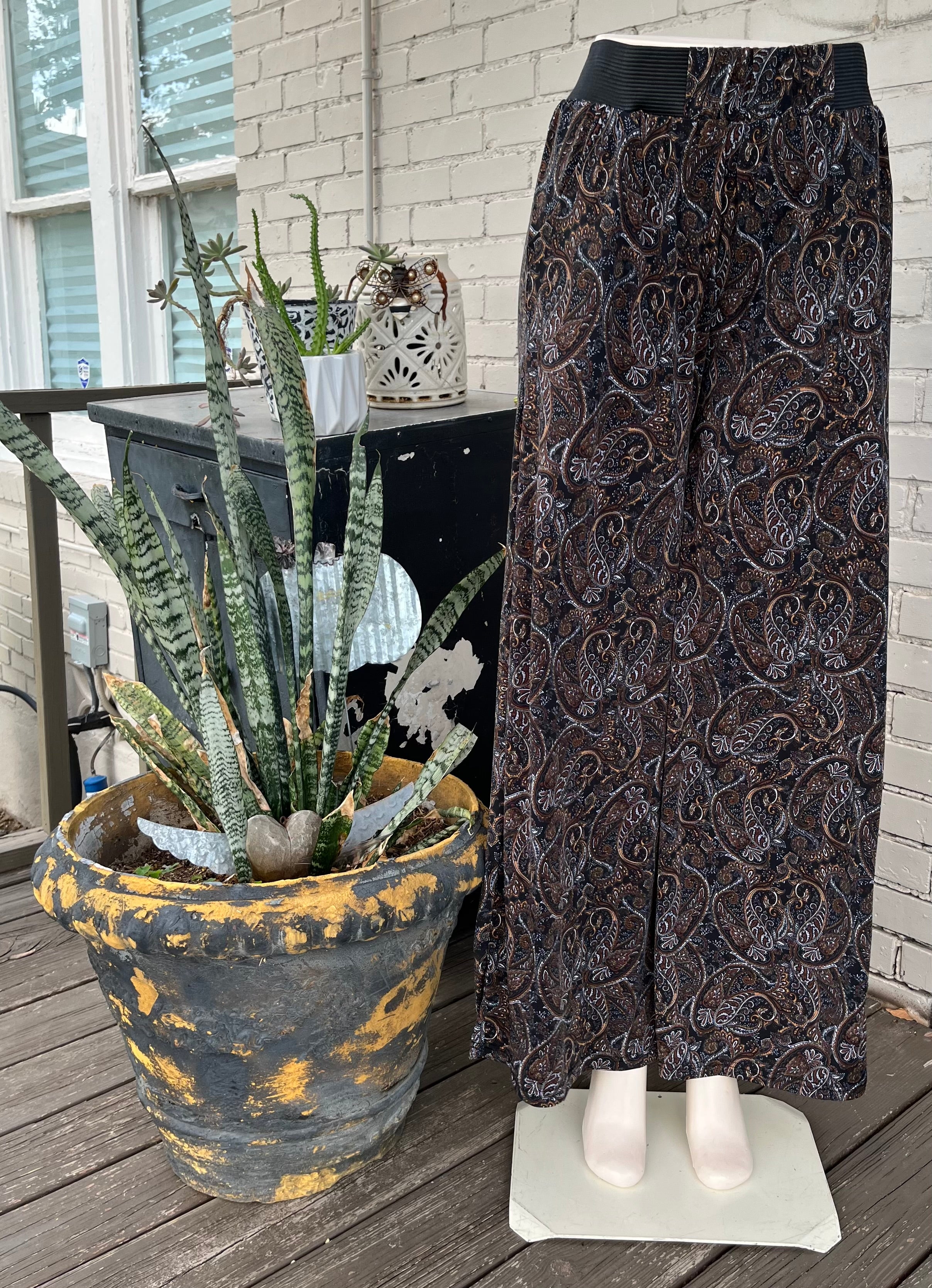 Black & Chocolate Paisley Palazzo Pants