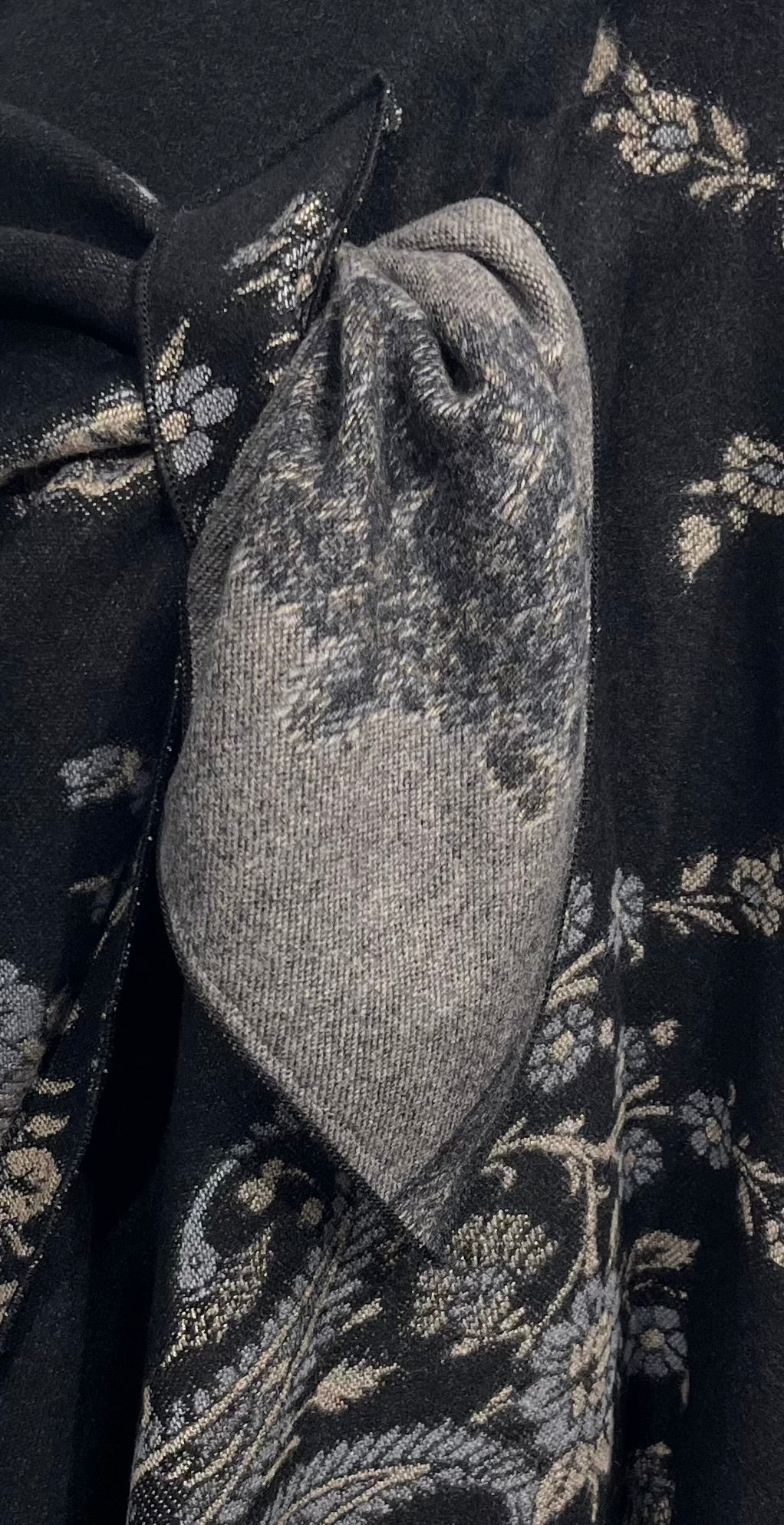 Black to Grey Paisley Reversible Cashmere Shawl