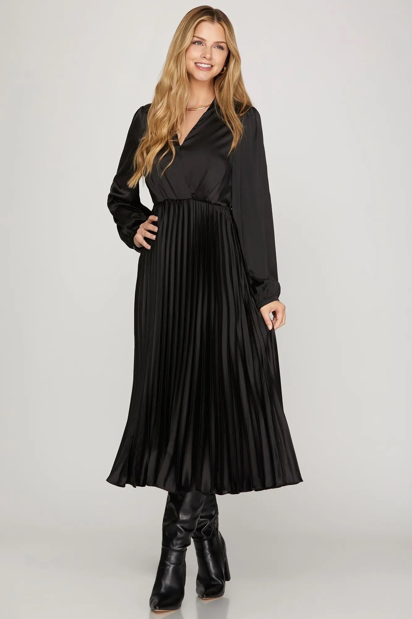 Black Long Sleeve Satin Pleated Midi Dress Medium