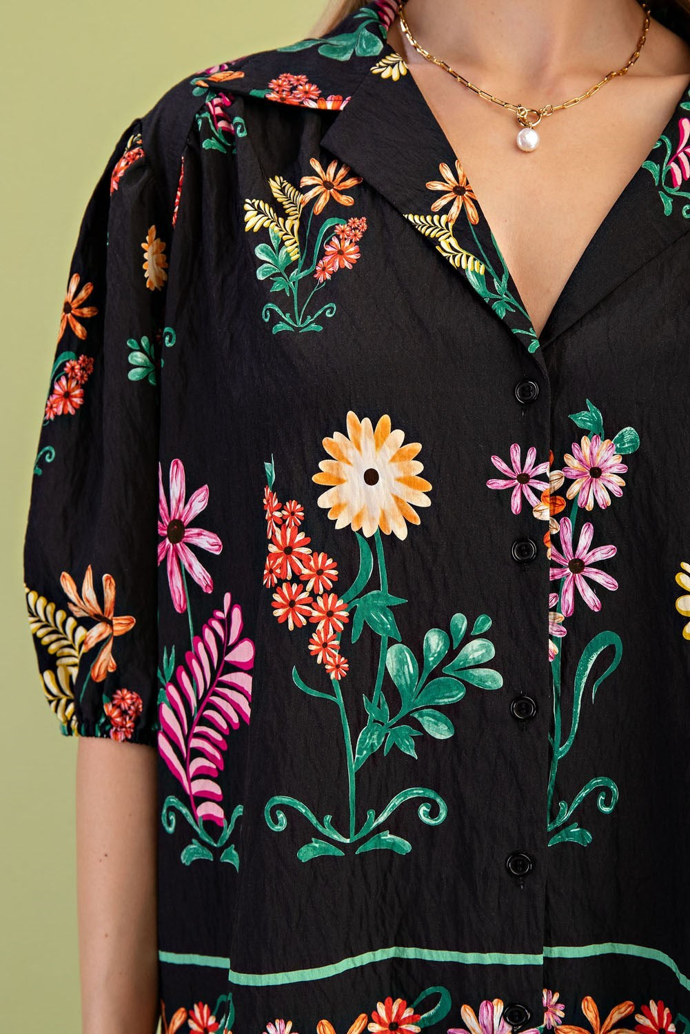Floral Print Button-Up Blouse in Black