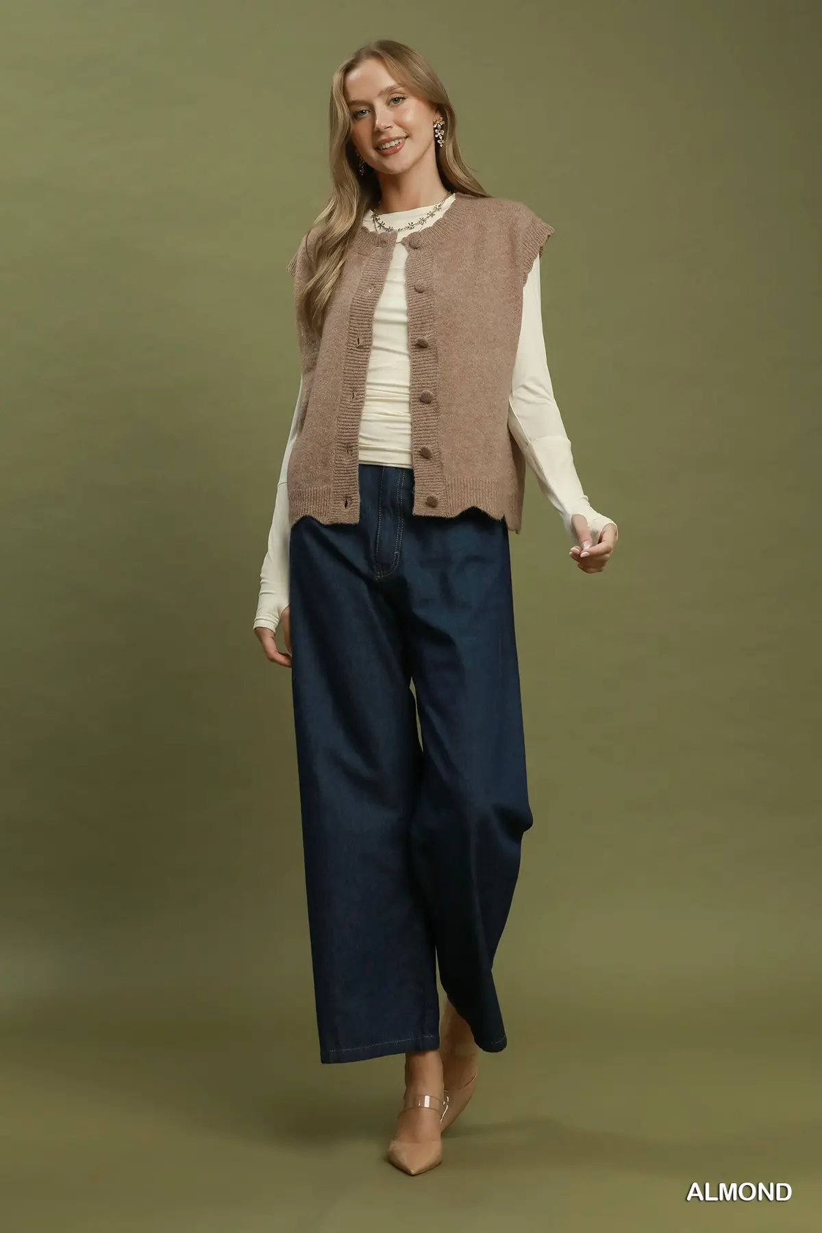 Almond Scallop Sweater Vest 🤎
