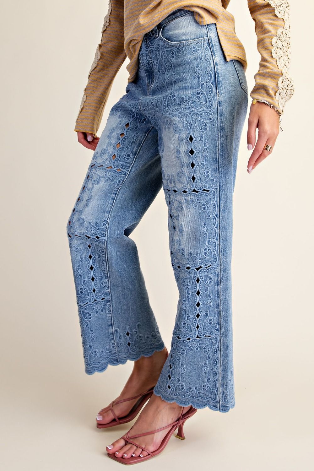 Embroidered Eyelet Cropped Jeans