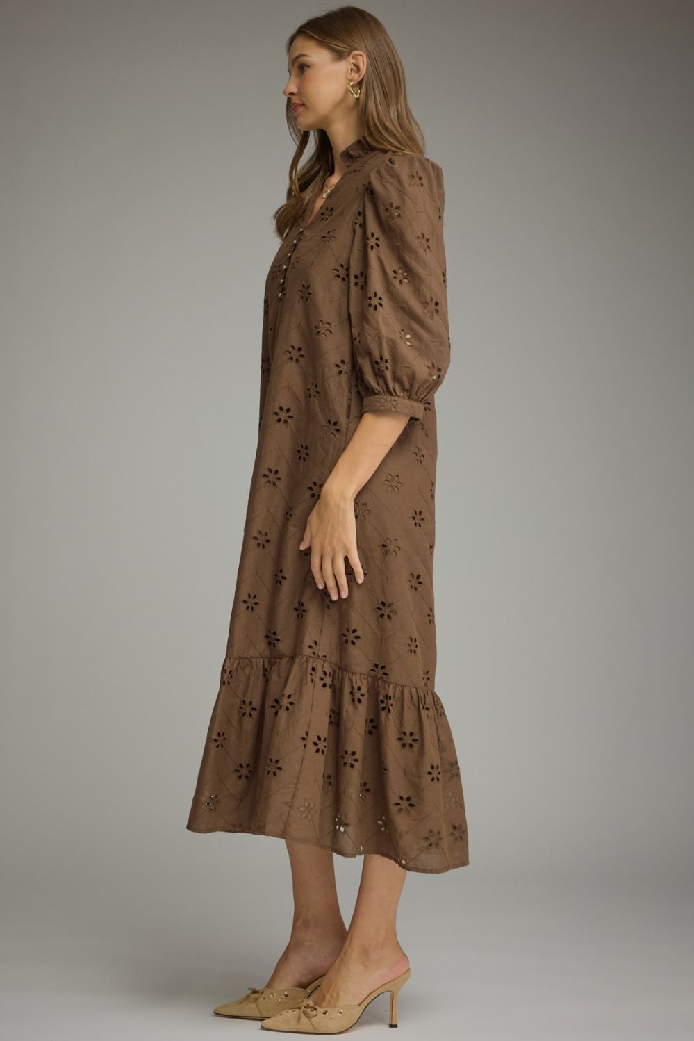 Chocolate Floral Eyelet Midi Dress 🤎