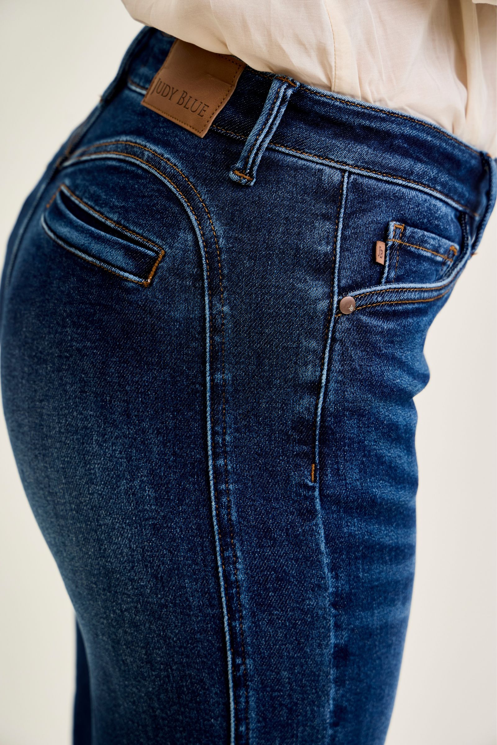 Judy Blue Mid Rise Alex Bootcut w/ Cowgirl Seam