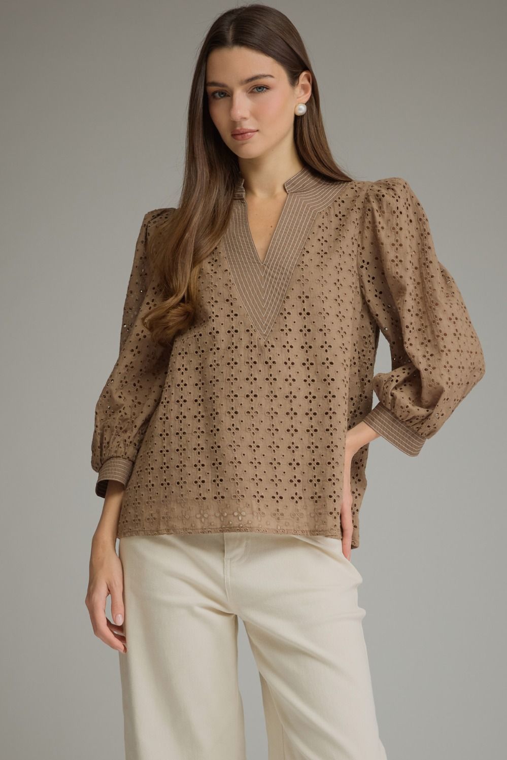 Mocha Eyelet Puff Sleeve Blouse 🤎