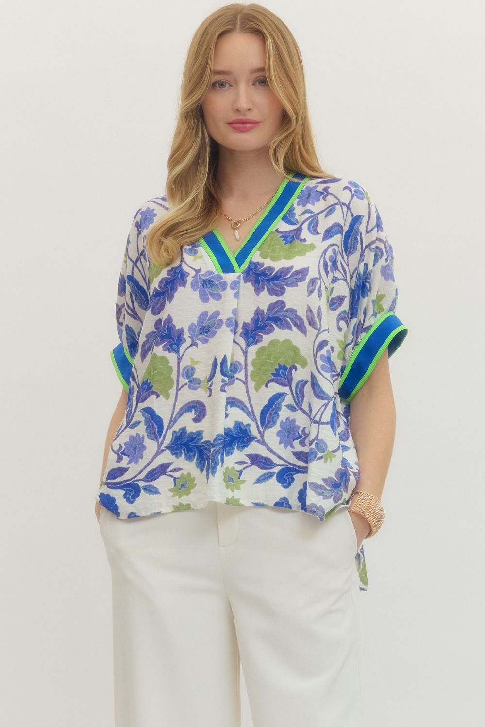 Floral Contrast Trim V-Neck Top