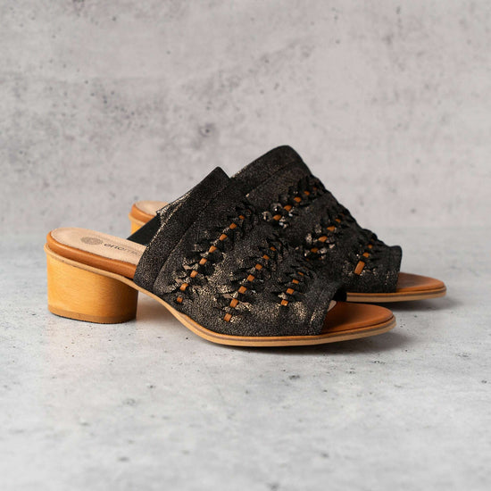 Eric Michael Lisbon Black Crackle Leather Sandal