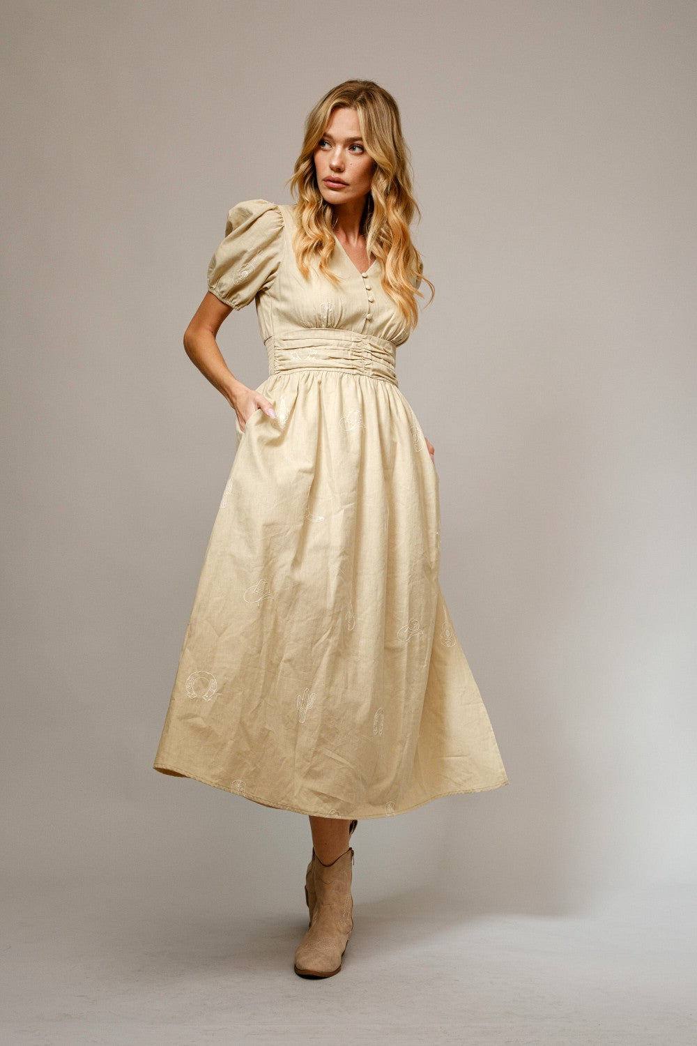 Western Elegance Puff Sleeve Midi Dress Small