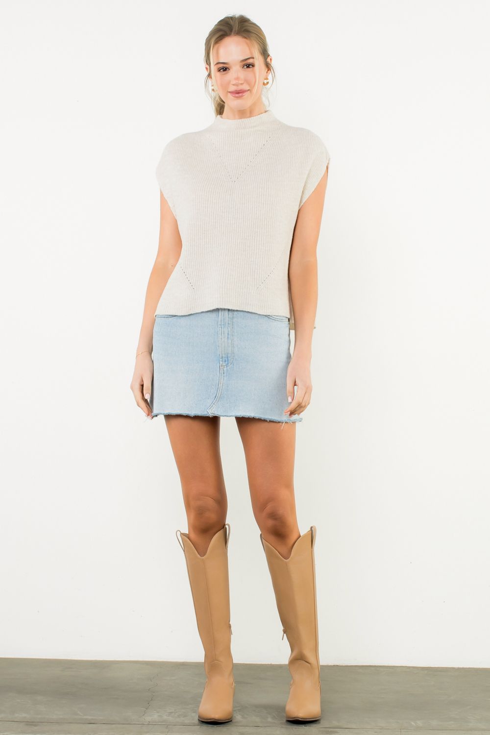 Sleeveless Mock Neck Knit Top- Cream