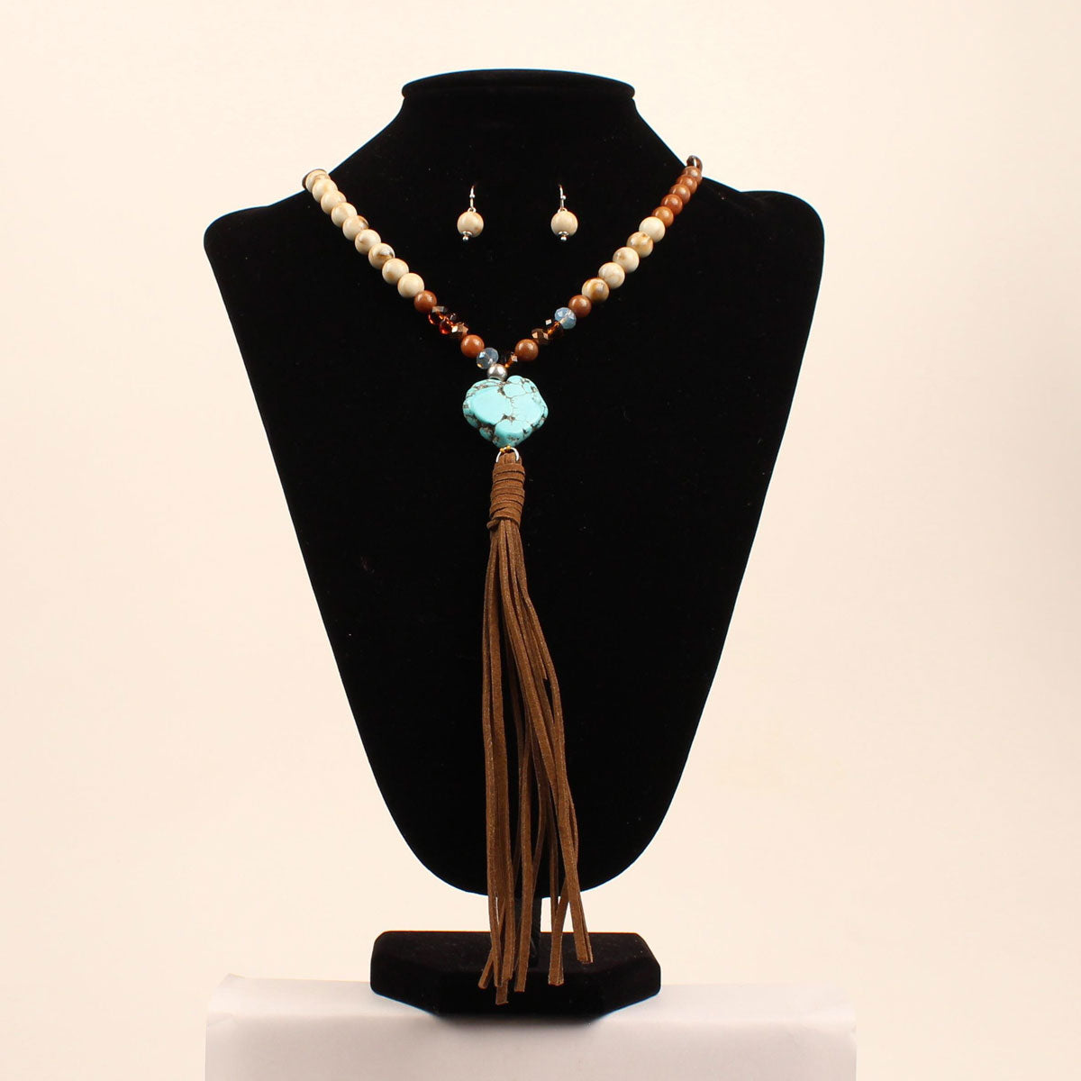 Ladies Multi-colored bead Necklace w/Turquoise & Leather