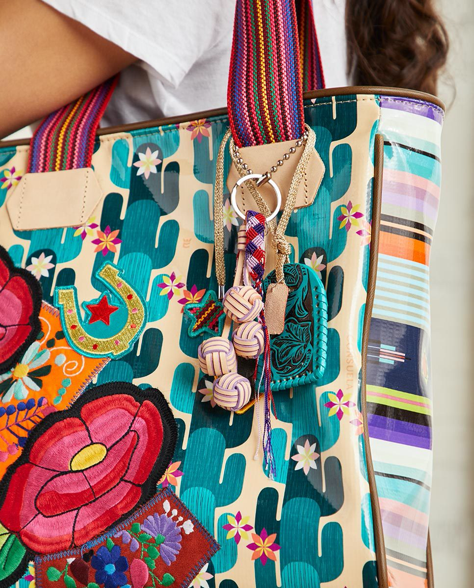 Dezi Classic Tote